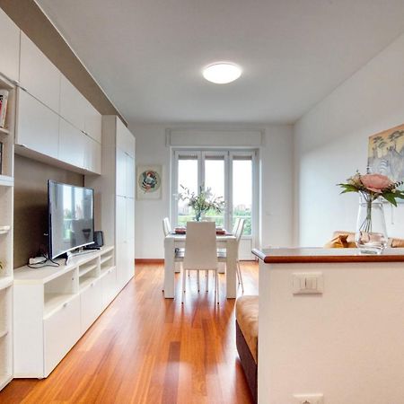Caseospitali - Casa Park View, Ampio Trilocale Per Famiglie Sul Parco มิลาน ภายนอก รูปภาพ