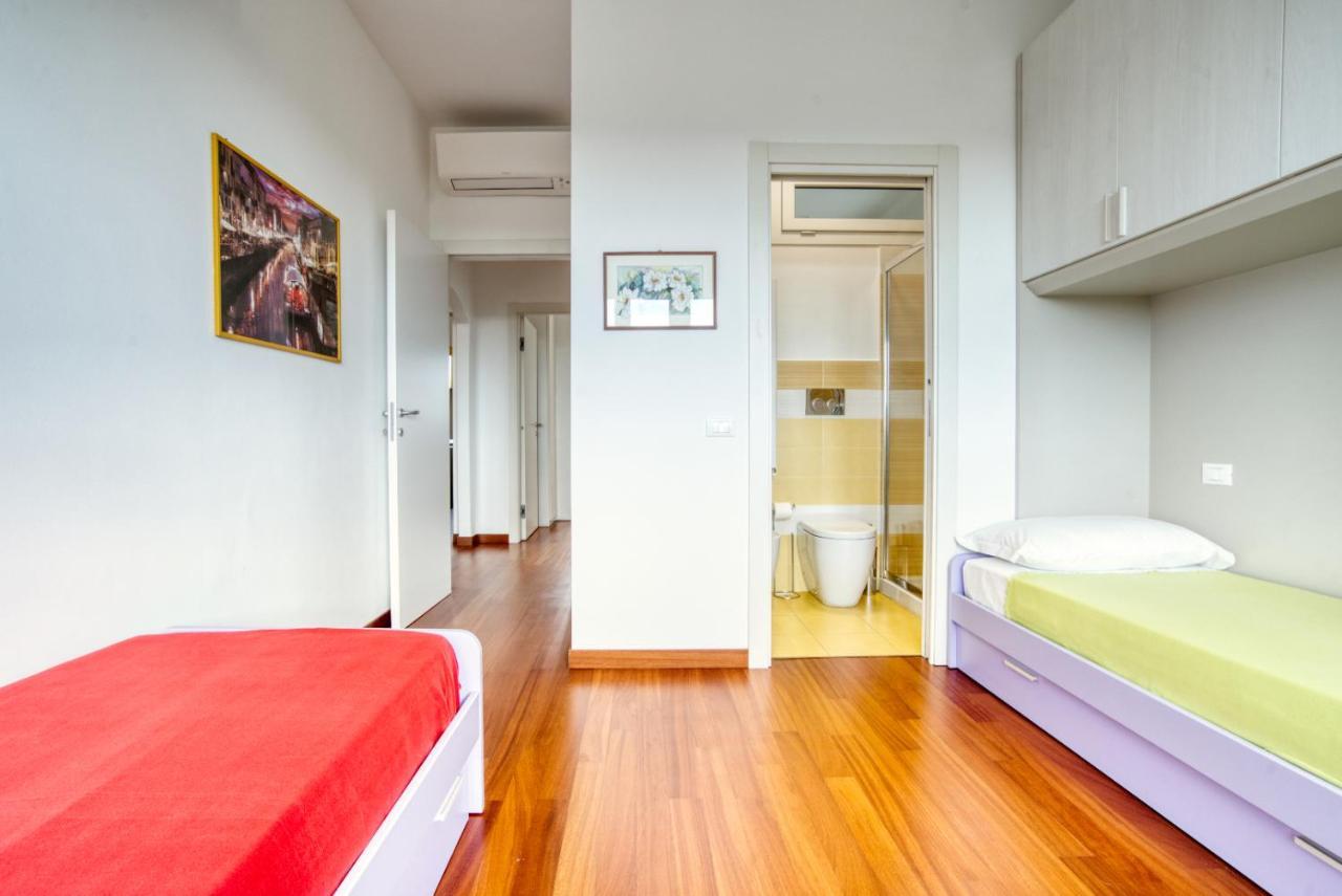 Caseospitali - Casa Park View, Ampio Trilocale Per Famiglie Sul Parco มิลาน ภายนอก รูปภาพ